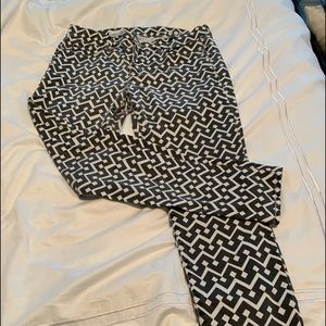 Gap 1969 size 30 black and white leggings jean